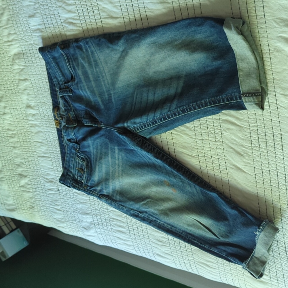 KUT size 16 super flattering long shorts or cropped jeans